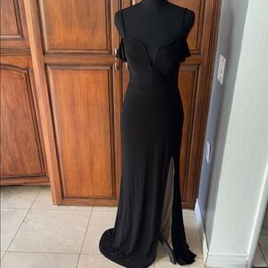 Elegant Black Evening Gown